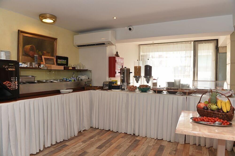 Ephira Hotel Corinth Exterior photo